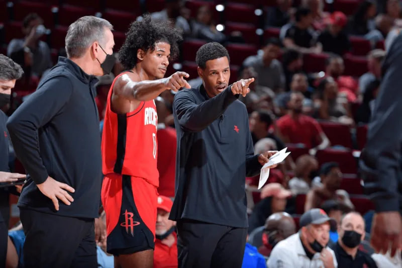 塞拉斯谈火箭：为这些孩子们感到骄傲，真的由衷为他们高兴